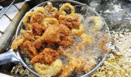 炸鸡大叔爆料视频,炸鸡制作背后的秘密大公开！